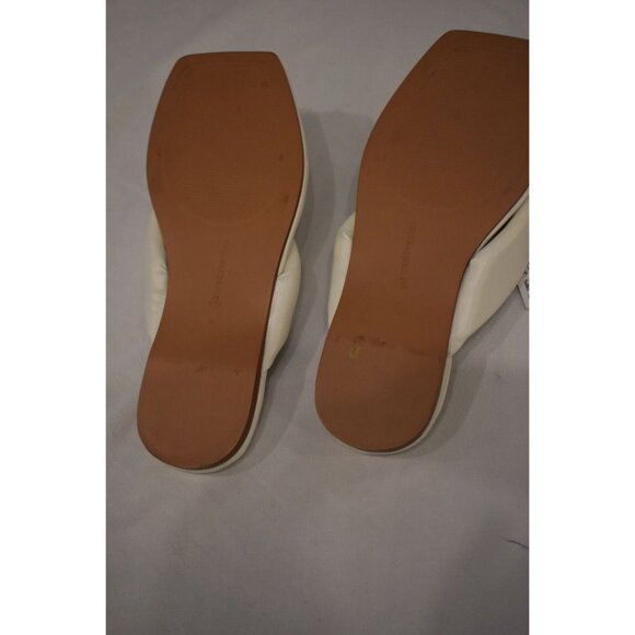 New Women's Stradivarius White Padded Vegan Leather Flip Flop Sandal Size 6.5 - Picture 5 of 8